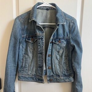 American Eagle Denim Jacket Size medium